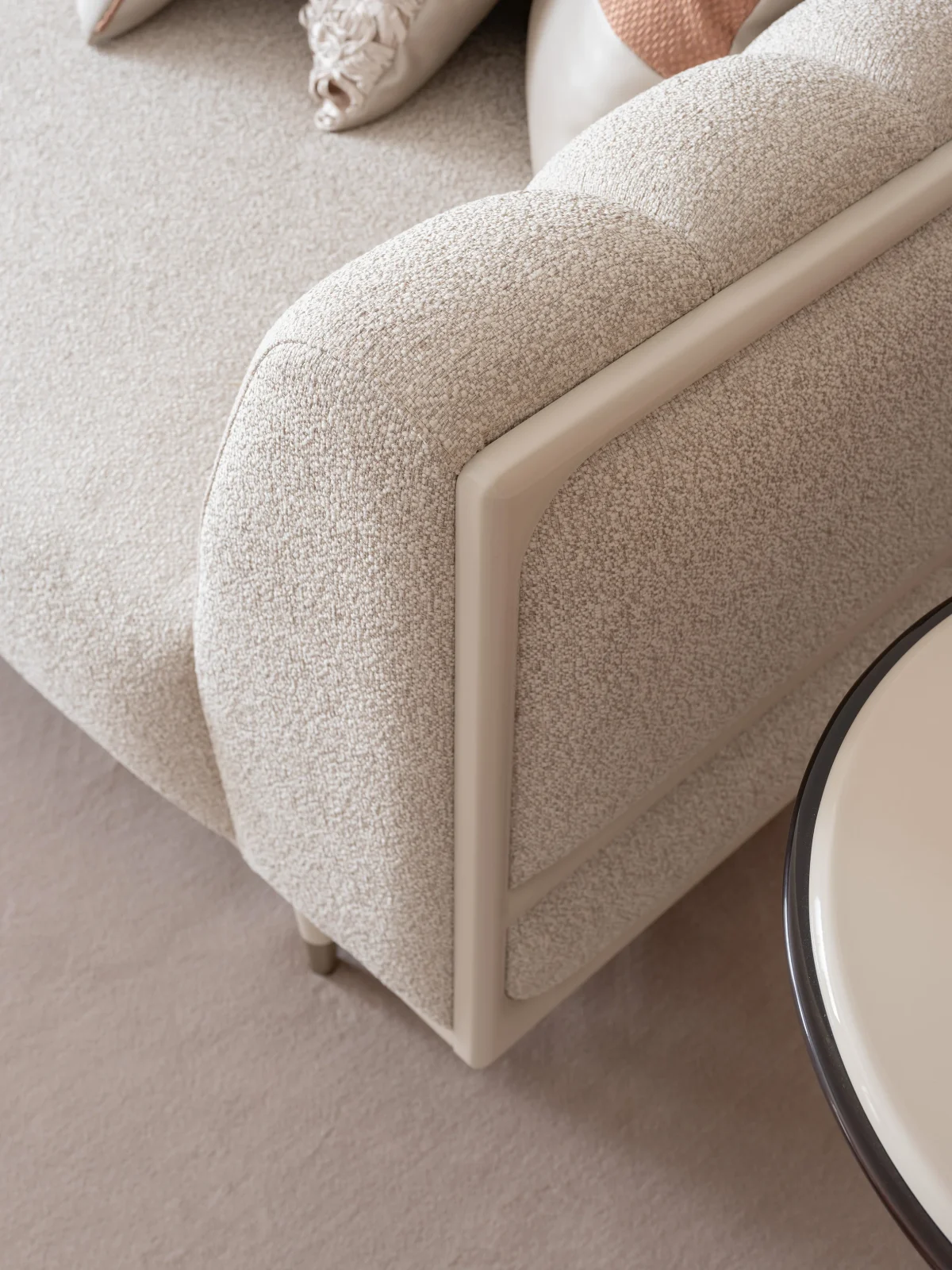Novara Sofa - Image 27