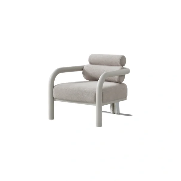 The Freya Meeting Chair combines architectural elegance with long-lasting comfort. With its unique frame and support, it offers the ultimate statement for elite meeting rooms.