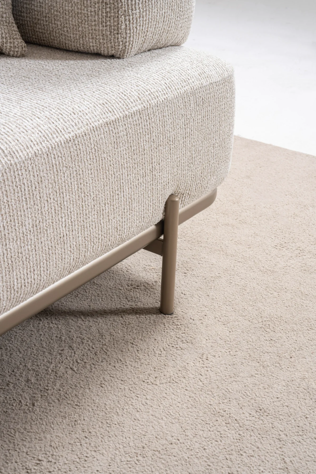 Alexia Sofa - Image 13