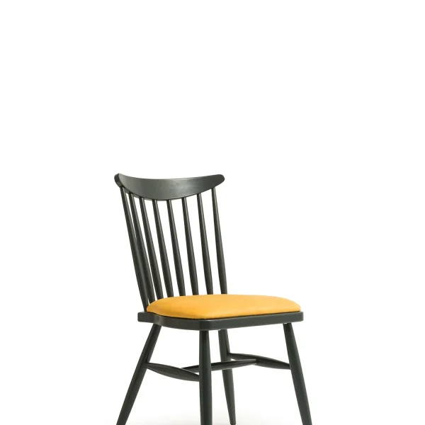 Stylish, modern, and elegant chair for hotels, cafes, and restaurants.