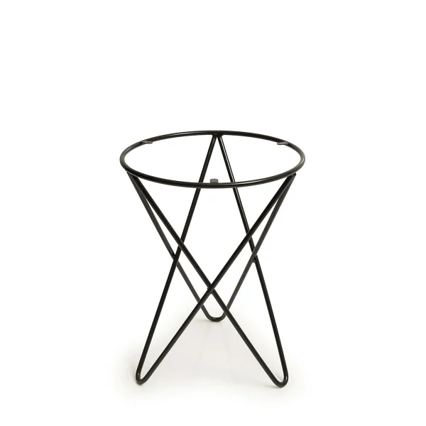 Stylish, modern, and elegant table leg for hotels, cafes, and restaurants.