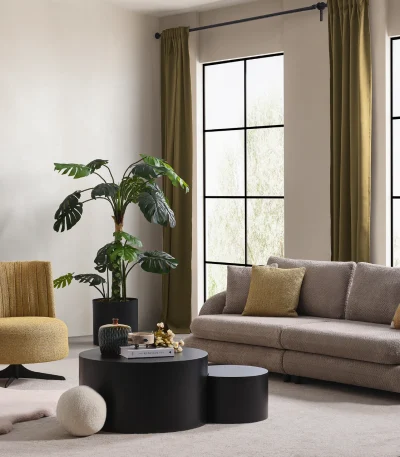 Transformeer je woonruimte met de Cloud bankenset. Deze set kenmerkt zich door organische vormen, stijlvolle bekleding en een modulair ontwerp dat zich aanpast aan jouw levensstijl en comfortwensen.
