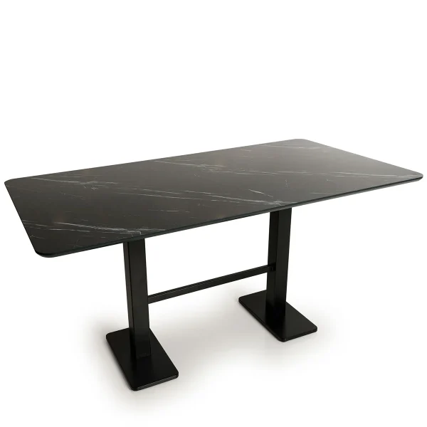 Stijlvolle, moderne en elegante tafel voor hotels, cafés en restaurants.