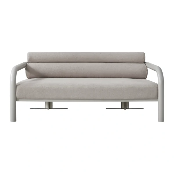 The Freya Office Sofa brings a touch of home comfort to the professional workspace. Designed with minimalist lines and premium textures, this chair is an ideal choice for distinguished reception areas.