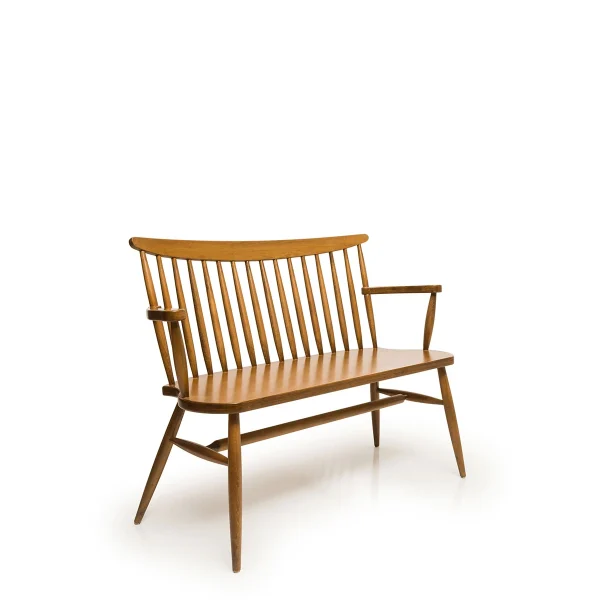 Stylish, modern, and elegant benches for hotels, cafes, and restaurants.