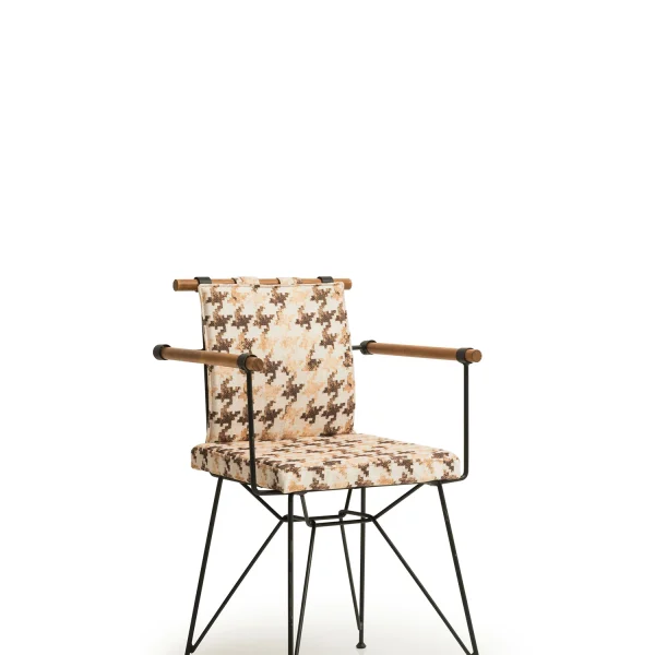 Stylish, modern, and elegant chair for hotels, cafes, and restaurants.