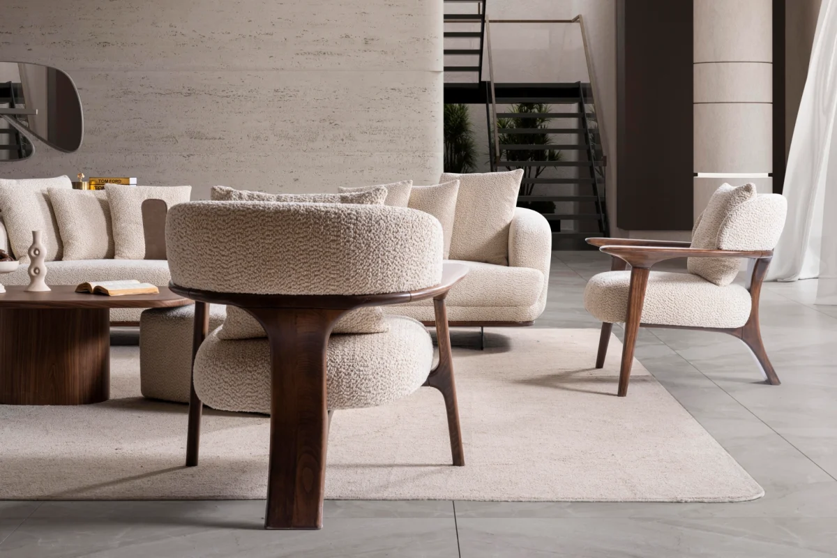 Sola Armchair - Image 4