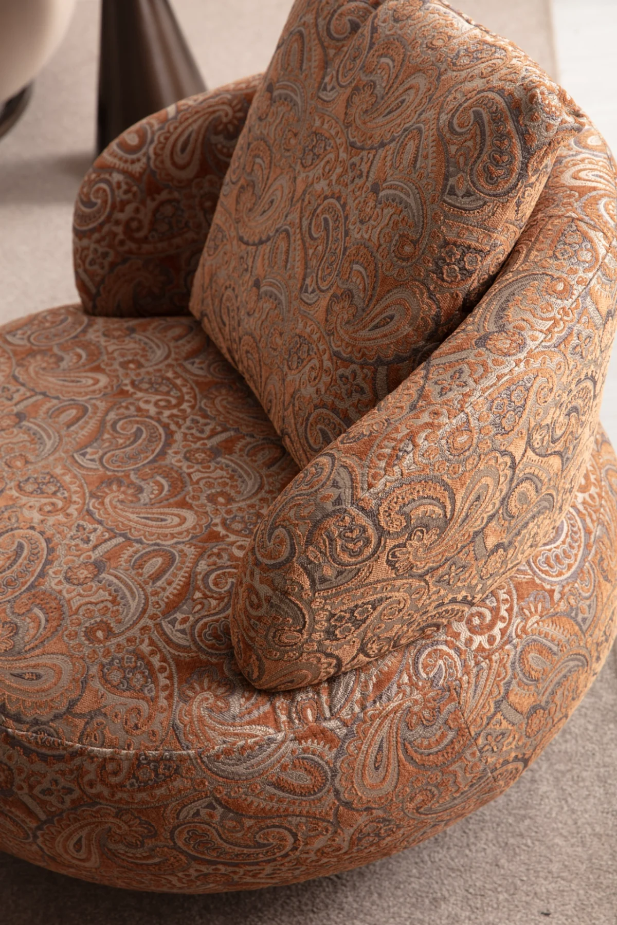 Tolia Armchair - Image 5